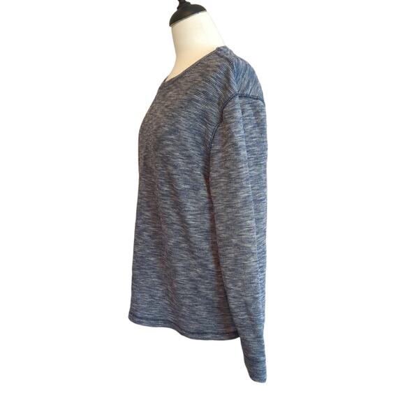 Blue Long Sleeve Thermal Top Size XL - Picture 2 of 2